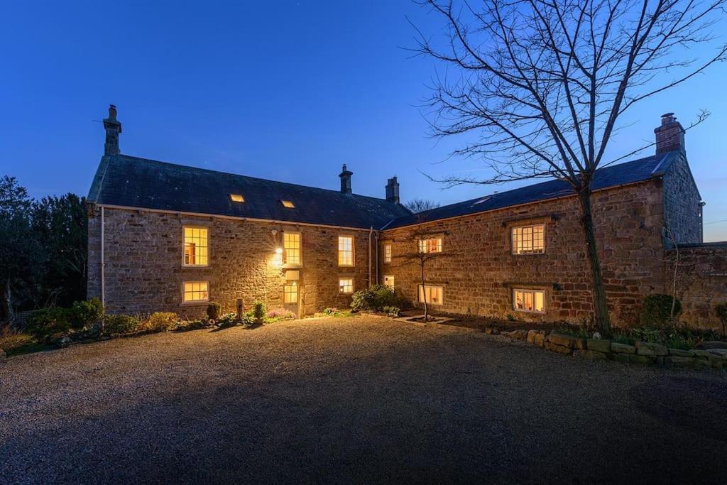 10 Bed Stunning House In Village, With Hot Tub Ovingham 외부 사진