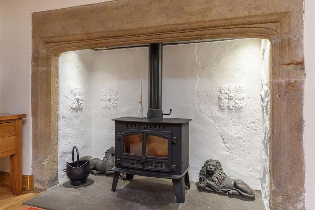 10 Bed Stunning House In Village, With Hot Tub Ovingham 외부 사진